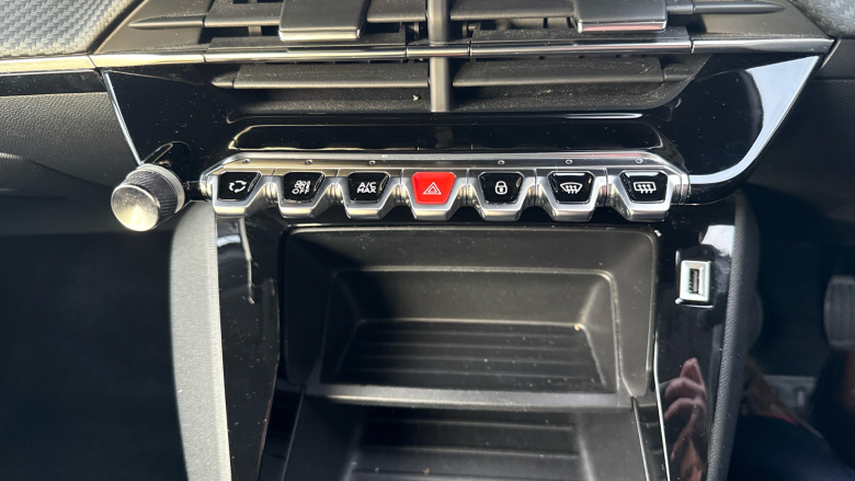 Peugeot 2008 1.2 PureTech Active Premium 5dr Petrol Estate